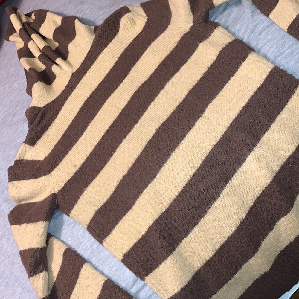 Large L Women’s Hooded V-Neck Sweater SO Tan & Brown - Picture 4 of 5